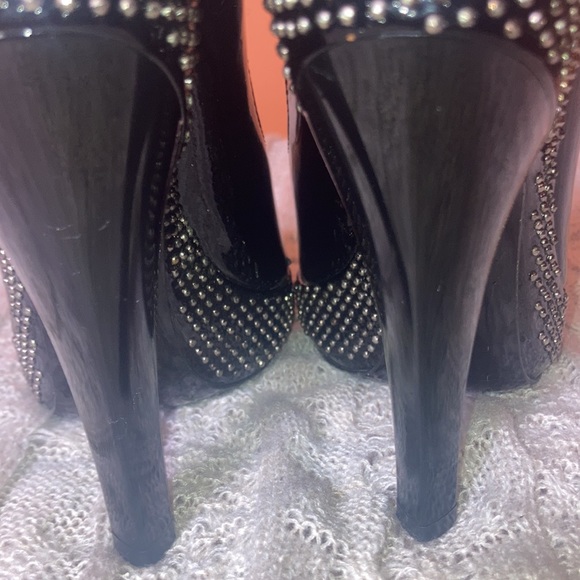 Burberry studded black heels - Picture 11 of 12